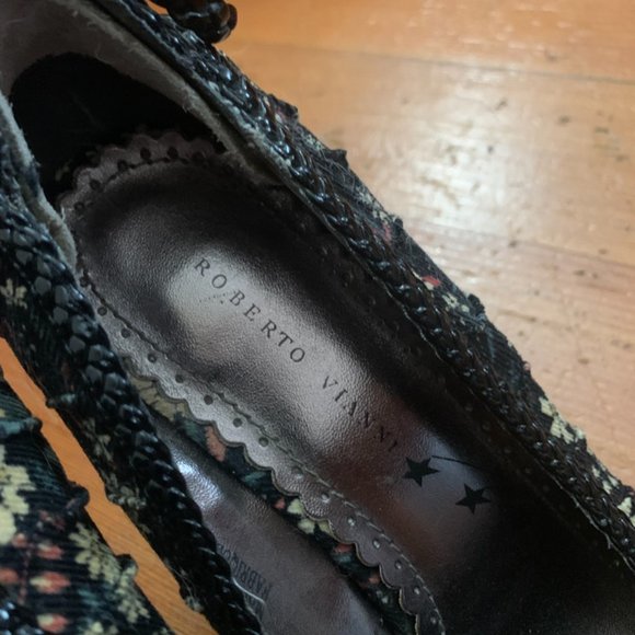 Roberto Vianni Floral Pattern Heels - Picture 3 of 3